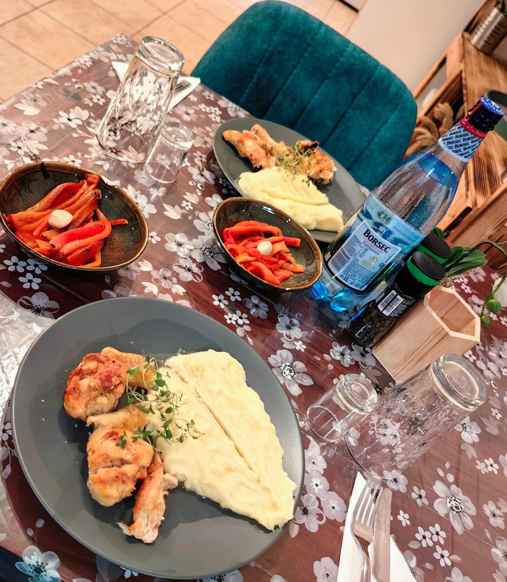 Voinescu House - Natural Living & Eating 西蒙 外观 照片